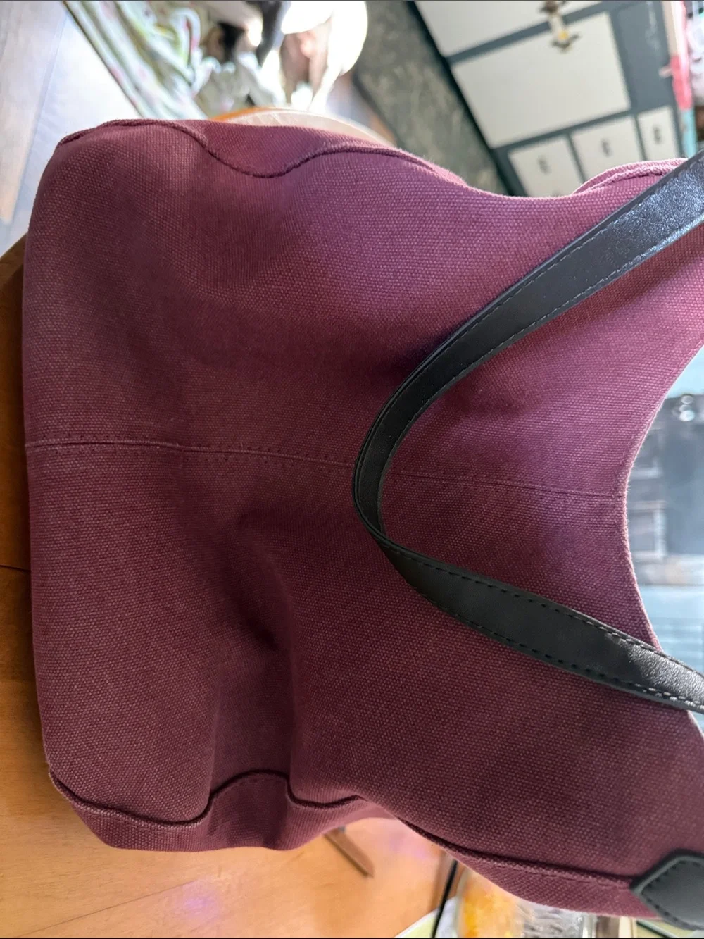 Womans Canvas Crossbody Bag in Burgundy